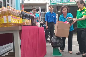 Phường Gia Định: Đổi rác lấy quà, lan tỏa lối sống xanh