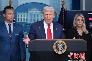 美国总统特朗普在白宫举行的记者会。 