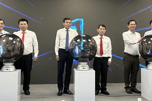 春和坊智能运营中心（IOC）揭牌仪式。图：裴俊
