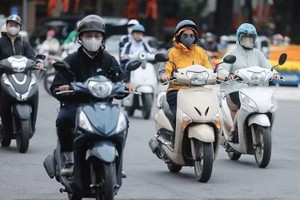 受冷空气影响 中部局地出现强降雨。