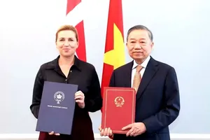 Tổng Bí thư, Chủ tịch nước Tô Lâm và Thủ tướng Mette Frederiksen đã dự Lễ công bố Tuyên bố chung về việc thiết lập quan hệ Đối tác chiến lược toàn diện Việt Nam - Đan Mạch. Ảnh: TTXVN 