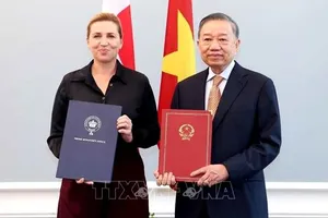 Tổng Bí thư, Chủ tịch nước Tô Lâm và Thủ tướng Đan Mạch Mette Frederiksen dự Lễ công bố Tuyên bố chung về việc thiết lập quan hệ Đối tác chiến lược toàn diện Việt Nam - Đan Mạch. Ảnh: TTXVN