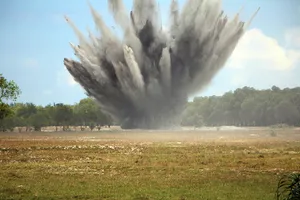 Nổ đầu đạn, hai quân nhân bị chết