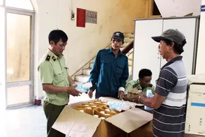 Chặn 2 tấn hàng giả trên 1 tỷ đồng đang tuồn vào TPHCM