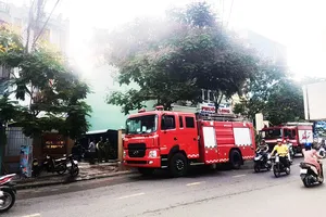 Cháy kho chứa hồ sơ của văn phòng đăng ký đất đai lúc rạng sáng