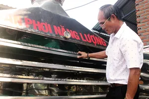 Sấy mực bằng năng lượng mặt trời tạo ra sản phẩm an toàn