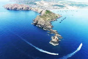 Bình Định: Tiêm vaccine cho dân bán đảo Phương Mai để chuẩn bị đón khách du lịch 