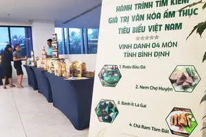Bánh ít, rượu bầu đá, nem và tôm đất Bình Định được vinh danh 