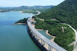 Cao tốc Vũng Áng - Bùng