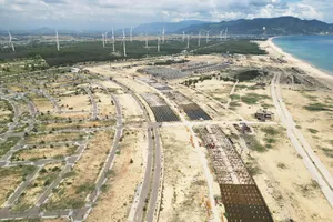 Podcast bản tin trưa 15-9: Cảnh hoang tàn ở khu đô thị sinh thái 23.000 tỷ đồng ở bán đảo Nhơn Hội; Triệt phá đường dây mua bán thận 1,2 tỷ đồng/quả