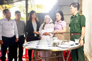 Hỗ trợ 10 gia đình ngư dân Gia Lai mất tích, bị nạn trên biển 