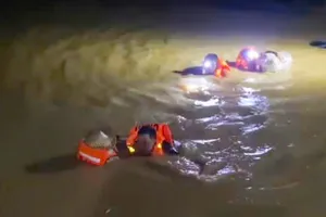 Gia Lai: Tràn đê sông Luật Lễ, nhiều vùng dân cư ngập nặng