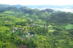 Ngôi làng biệt lập giữa đại ngàn được chọn bỏ phiếu sớm ở Gia Lai