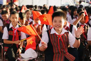 Miền Trung: Hàng triệu học sinh từ miền núi đến hải đảo nô nức đến trường