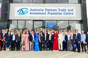 Đoàn công tác tỉnh Gia Lai gặp gỡ, giao lưu với Hội Doanh nhân Việt Nam tại Australia. Ảnh: NGỌC LUẬN