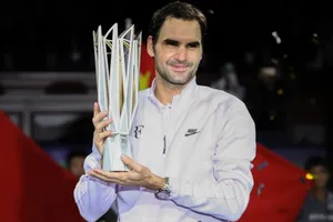 Federer xưng bá ở “Bến Thượng Hải”