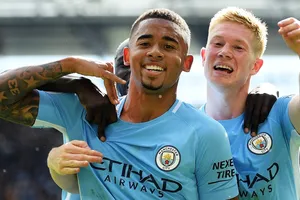 Leicester City - Manchester City 0-2: Man xanh vững ngôi đầu 