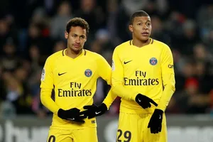 Strasbourg - PSG 2-1: Neymar và đồng đội lần đầu gục ngã