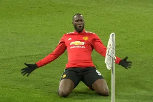 Huddersfield Town - Man United 0-2: Lukaku lập cú đúp