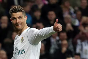 Real Madrid - Girona 6-3: Messi gọi 1, Ronaldo đáp 4