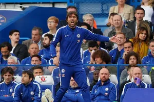 Chelsea - Huddersfield Town 1-1: HLV Conte khó vào tốp 4 giành vé Champions League