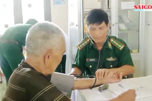 Những thầy thuốc mang quân hàm xanh ở dãy Trường Sơn