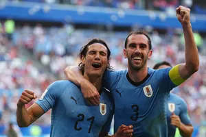 Bảng A, Uruguay - Nga 3-0: Suarez - Cavani nổ súng, Uruguay nhất bảng
