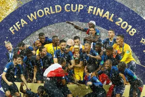 Pháp - Croatia 4-2: Griezmann, Pogba, Mbappe tỏa sáng, Deschamps đưa Les Bleus đăng quang sau 20 năm