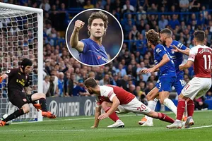 Chelsea - Arsenal 3-2: Pedro, Morata, Alonso "nổ súng", HLV Unai Emery lại thua