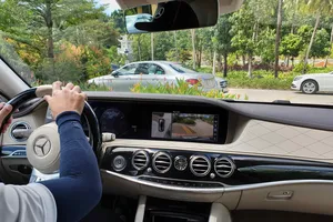 Trải nghiệm S-Class và Mercedes-Maybach nâng cấp 