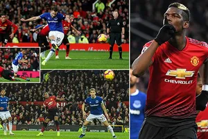 Man United - Everton 2-1: Pogba, Martial giúp Mourinho giữ vị trí thứ 8