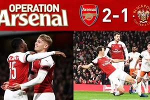 Arsenal - Blackpool 2-1: Lichtsteiner và Smith-Rowe nổ súng