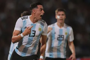Argentina - Mexico 2-0: Vắng Messi, Mori ghi bàn, Brizuela phản lưới nhà