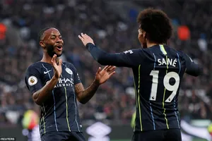 West Ham - Man City 0-4: David Silva, Sterling, Leroy Sane tiếp tục giúp Pep Guardiola chiến thắng