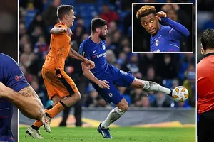 Chelsea - PAOK 4-0: Giroud lập cú đúp, Hudson-Odoi, Morata cũng góp công