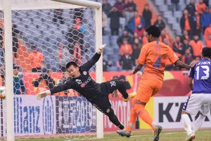 Shandong Luneng - Hà Nội 4-1: Văn Quyết mở màn, Junshuai, Pelle, Liu Binbin, Zhou Haibin thắng ngược