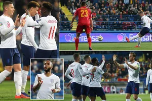 Montenegro - Anh 1-5: Keane, Barkley, Harry Keane, Sterling ngược dòng ấn tượng