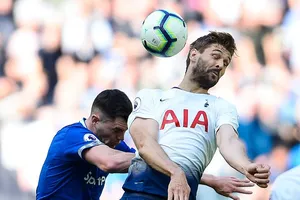Tottenham - Everton 2-2: Eric Dier, Eriksen lập công, Walcott, Tosun níu chân HLV Pochettino 