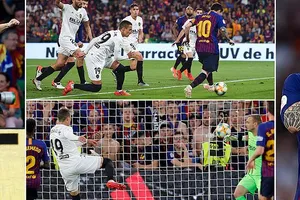 Barcelona - Valencia 1-2: Gameiro, Rodrigo tỏa sáng, Messi ghi bàn nhưng Barca thành cựu vương