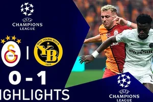 Galatasaray vs Young Boys 0-1 (2-4): Thủ thành Muslera nhận thẻ đỏ, Virginius chốt hạ vé tham dự vòng bảng Champions League 