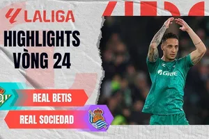 Real Betis vs Real Sociedad 3-0: Sao cũ MU Antony khai bàn, Marc Roca xuất thần cú đúp, Igor Zubeldia, Sheraldo Becker nhận 2 thẻ đỏ