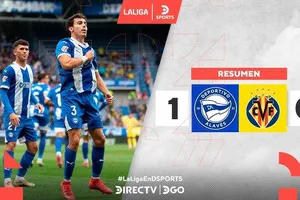 Alaves vs Villarreal 1-0: Sai lầm thủ thành Diego Conde, Manu Sanchez chớp thời cơ ghi bàn duy nhất, Antonio Sivera, Antonio Blanco lần lượt nhận thẻ đỏ