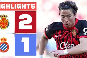 Mallorca vs Espanyol 2-1: Vedat Muriqi bất ngờ phản lưới nhà, Asano Takuma đánh đầu gỡ hòa, Vedat Muriqi chuộc tội lập công nhờ penalty