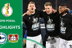Bielefeld vs Bayer Leverkusen 2-1: Adli kiến tạo, Tah sớm dệt mộng, Worl gỡ hòa sau 3 phút, Grober bất ngờ hạ thầy trò HLV Alonso giành vé chung kết DFB Cup