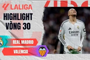Real Madrid vs Valencia 1-2: Almeida kiến tạo, Diakhaby bất ngờ mở bàn, Bellingham đánh đầu, Vinicius chớp thời cơ gỡ hòa, Duro tạo địa chấn hạ Real, Mbappe im tiếng