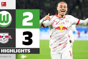 Wolfsburg vs RB Leipzig 2-3: Lois Openda sớm mở bàn, Xavi Simons xuất thần cú đúp, Kilian Fischer, Skov Olsen suýt ngược dòng thành công
