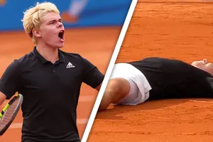 Diego Dedura Palomero vs Denis Shapovalov 3-0: Shapovalov bỏ cuộc khiến Palomero ghi danh lịch sử ở Bavarian Open, giải quần vợt ATP 500 Munich Open 2025