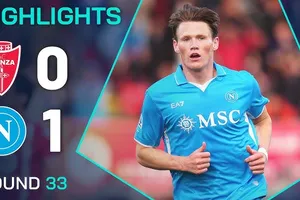 Monza vs Napoli 0-1: Giacomo Raspadori treo bóng, Scott McTominay đánh đầu đẹp mắt, giành gọn 3 điểm, Napoli bằng điểm Inter, nhưng xếp nhì Serie A