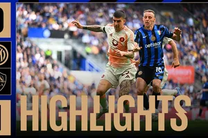 Inter Milan vs AS Roma 0-1: Eldor Shomurodov chêm bóng, Matias Soule nhanh chân đệm bóng cận thành, Inter hụt hơi, thua liền 2 trận để Napoli vượt mặt dẫn đầu Serie A