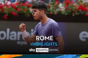 Carlos Alcaraz vs Dusan Lajovic 6-3, 6-3: Thắng dễ Lajovic, Alcaraz màn trở lại ấn tượng, gặp Laslo Djere ở vòng 32 Rome Open 2025